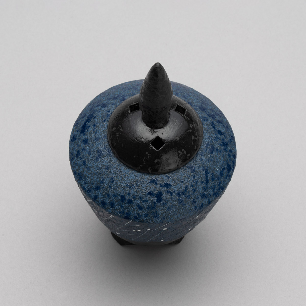 紺青彩零雨文香炉 | ARTerrace