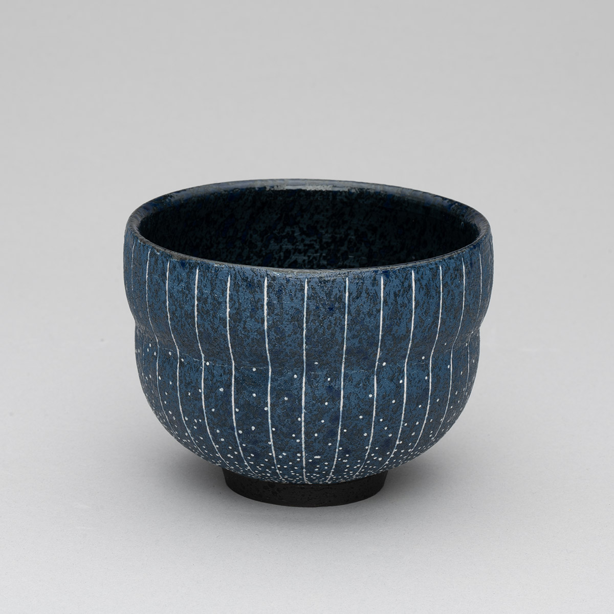 紺青彩点描文茶碗 | ARTerrace