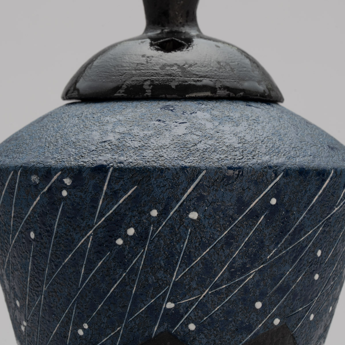 紺青彩零雨文香炉 | ARTerrace