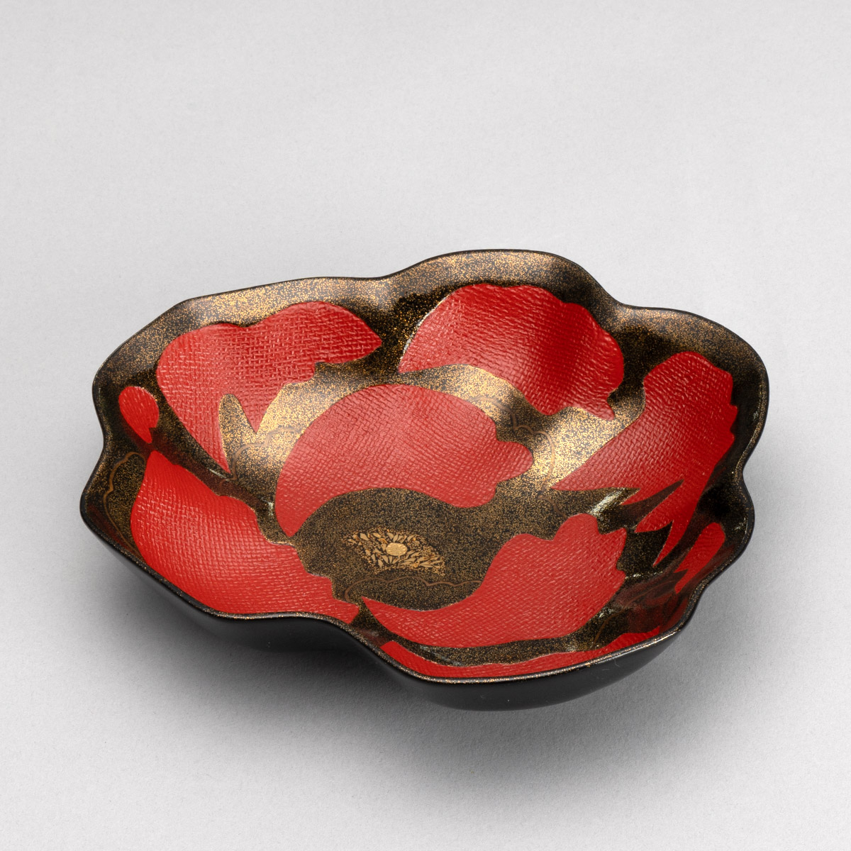 奥窪聖美　乾漆縁赤花皿　漆器 奥窪聖美 乾漆縁赤花皿 漆器 乾漆縁赤ひなげし組鉢(奥窪