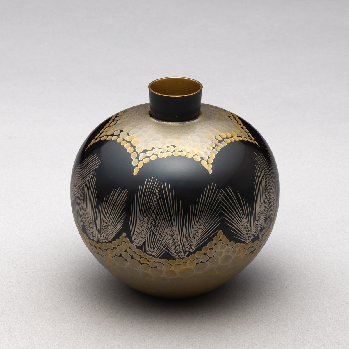 良品 薩摩焼 錦山 花入 一輪挿し 金襴手 竹梅文 鳳凰文 麥文花瓶