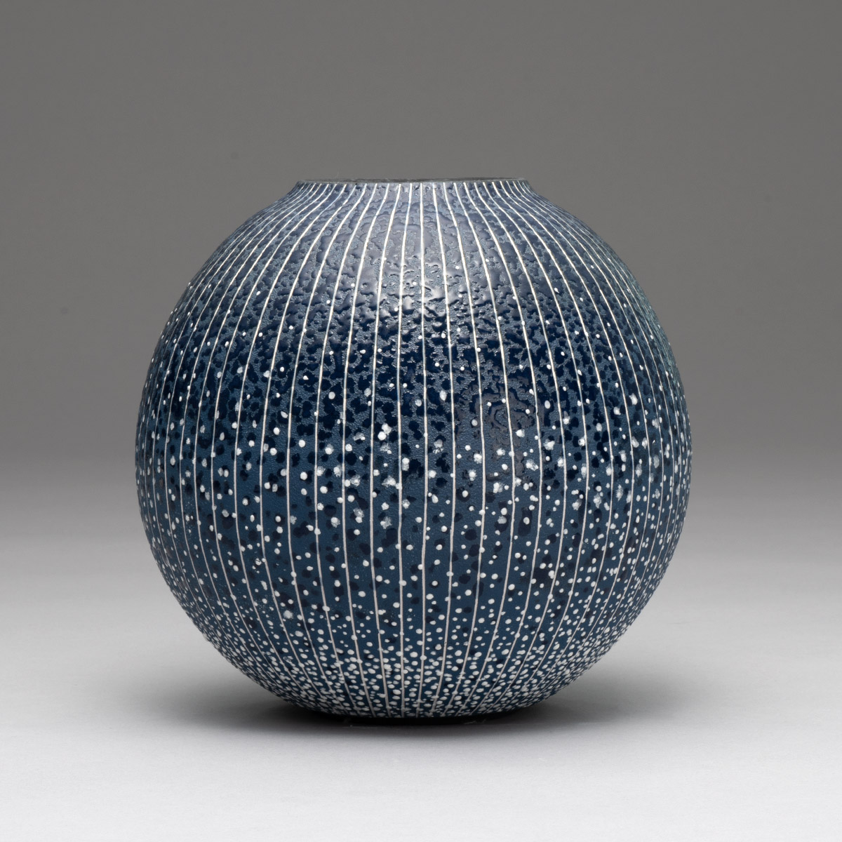 中東で購入した象嵌彫テーブル 中東で購入した象嵌彫テーブル