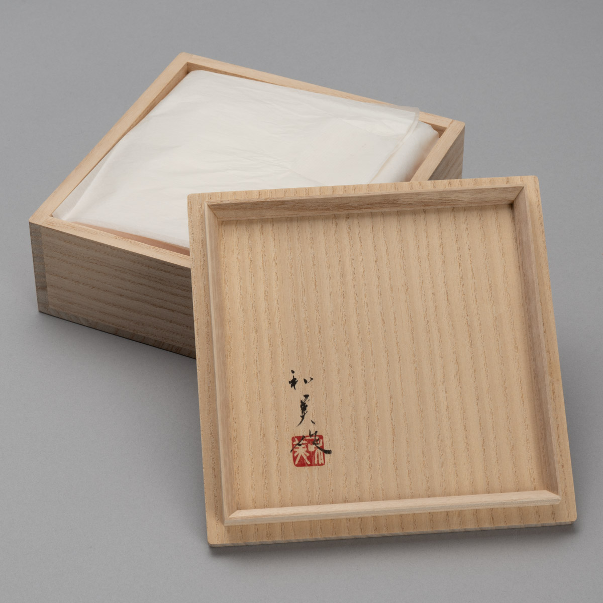 蒔絵螺鈿菓子器「秋実」（鳥） | Dish for Sweets with Design in Maki