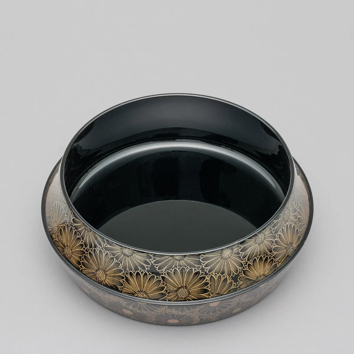沈金象嵌菓子器菊花文