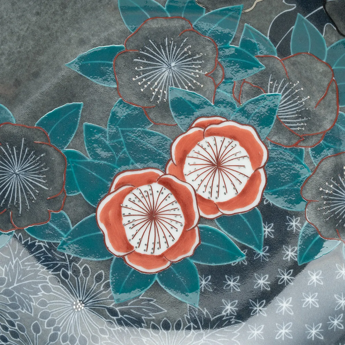 色絵薄墨墨はじき四季花文額皿