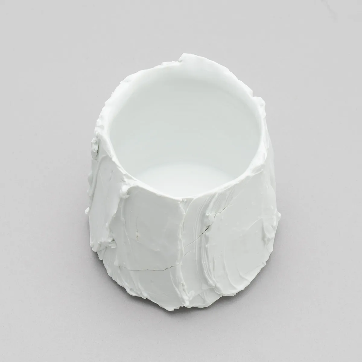 茶盌 －大地を纏う－