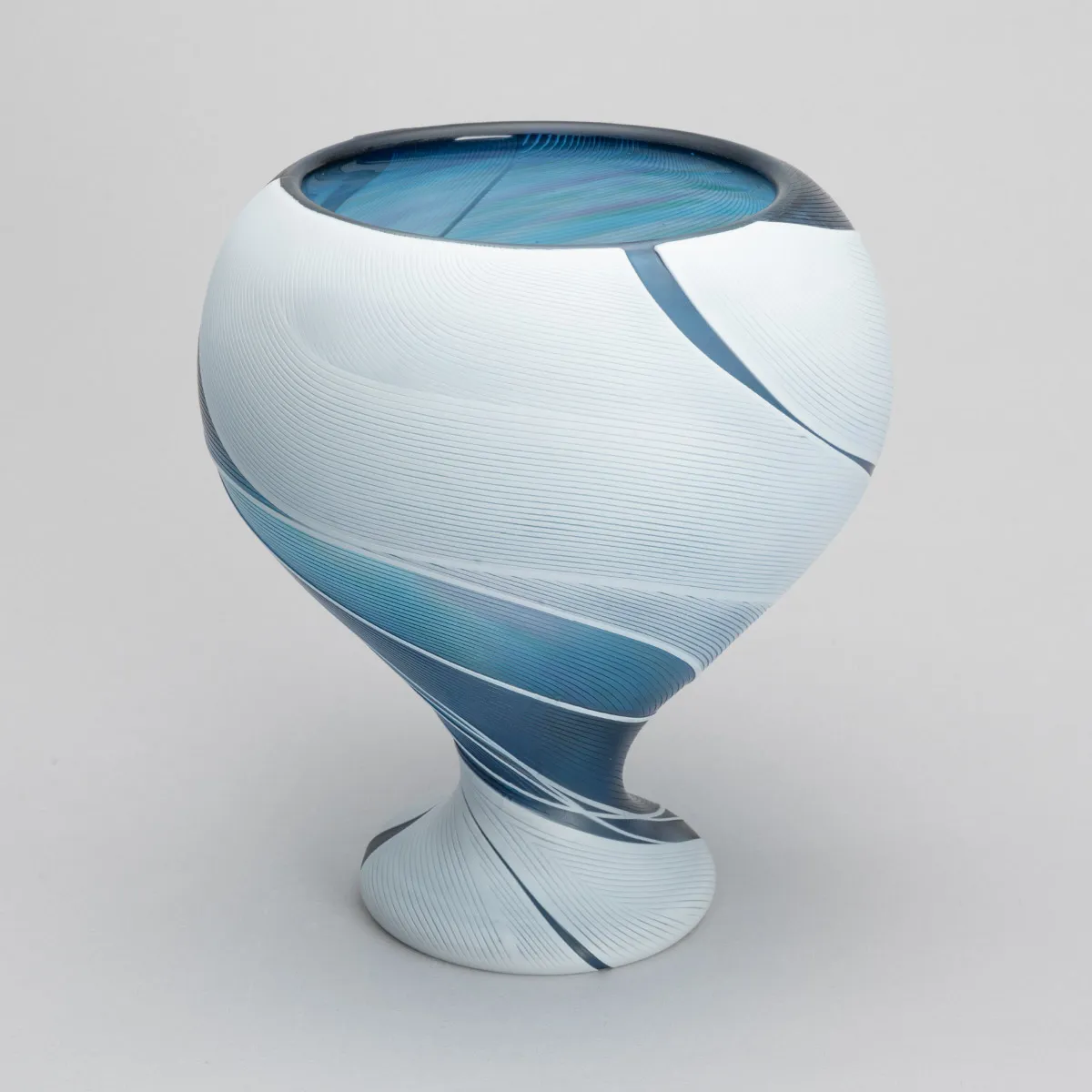 線刻硝子花器 「空」