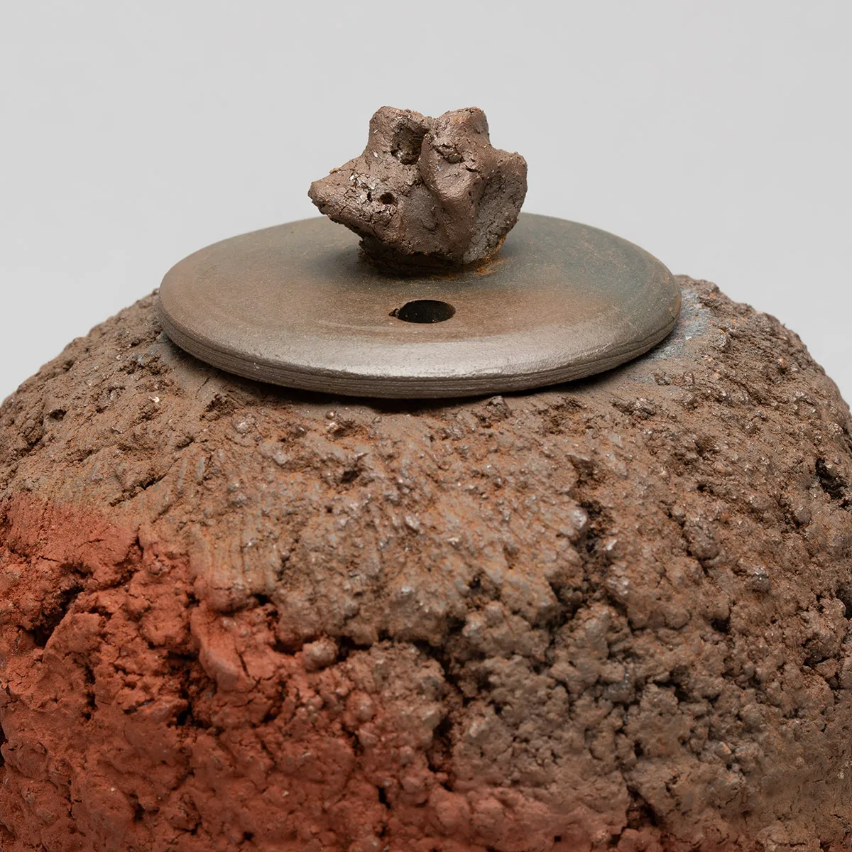 佐渡ヶ島香爐（背面）／伊藤 赤儘