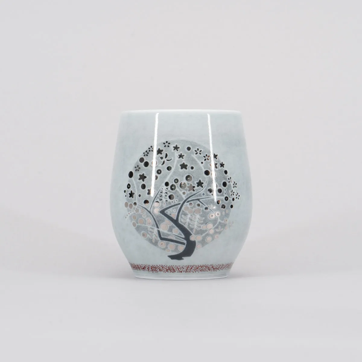 色絵薄墨墨はじき梅文湯呑