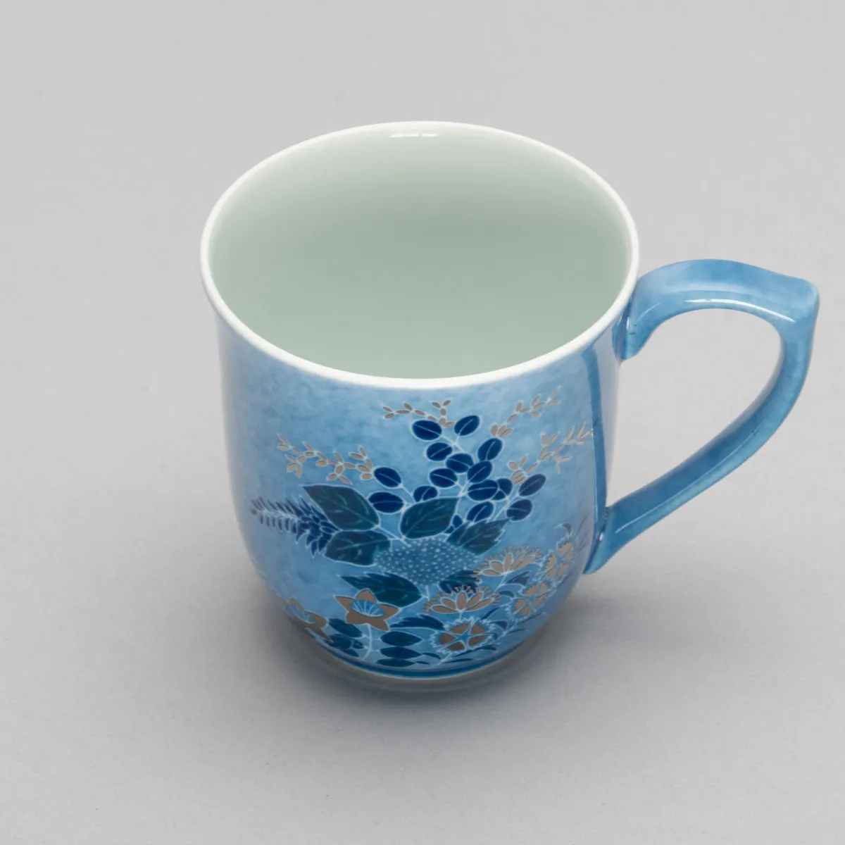 色絵吹墨墨はじき秋草文碗