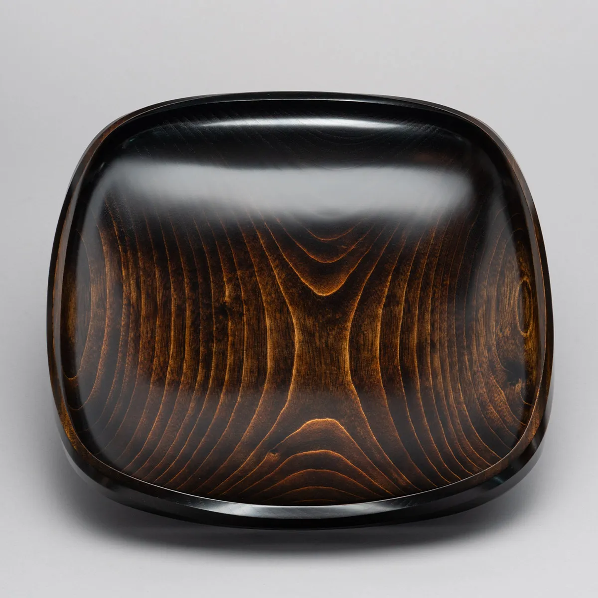 楠拭漆盛器「濤」