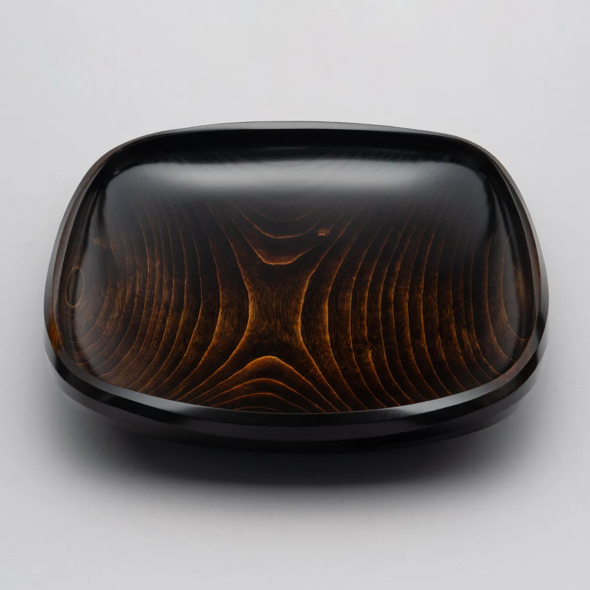 楠拭漆盛器「濤」