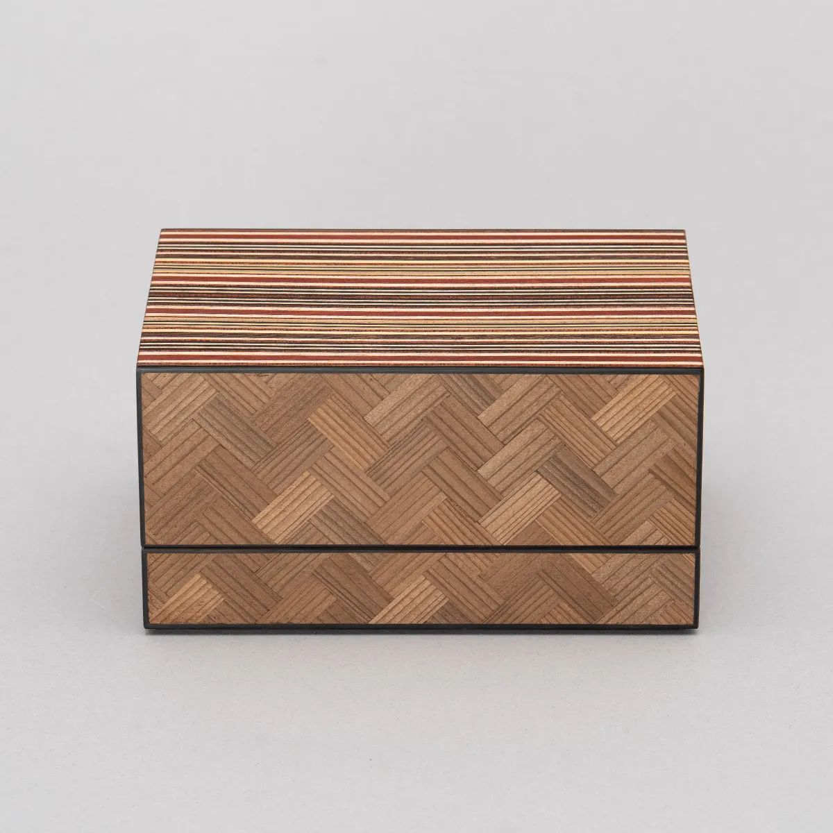 縞の小箱