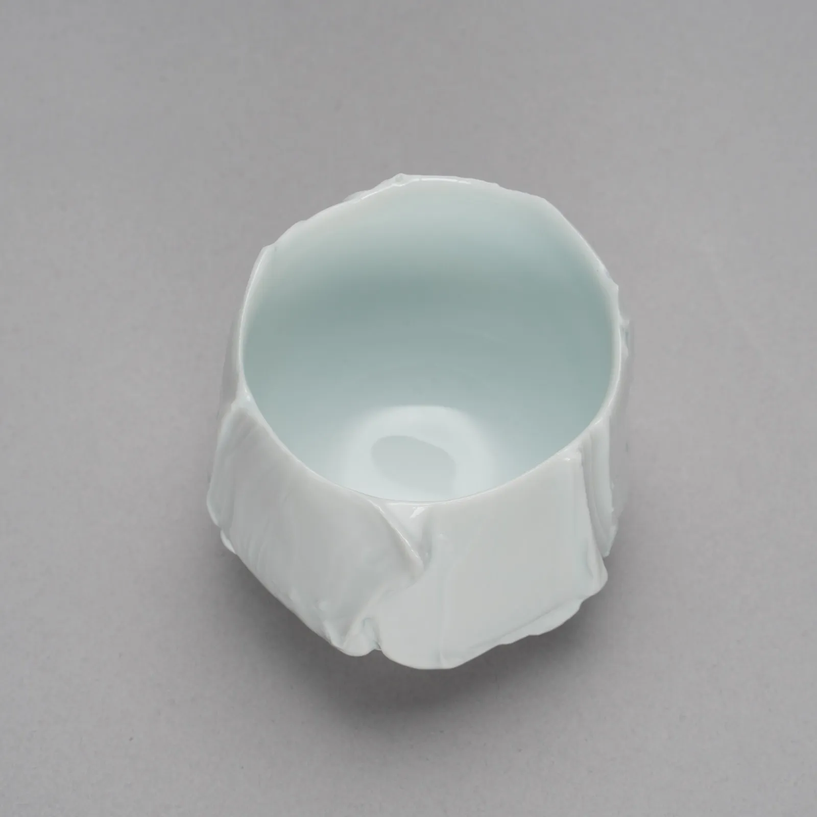 ぐい呑 -纏うカタチ-