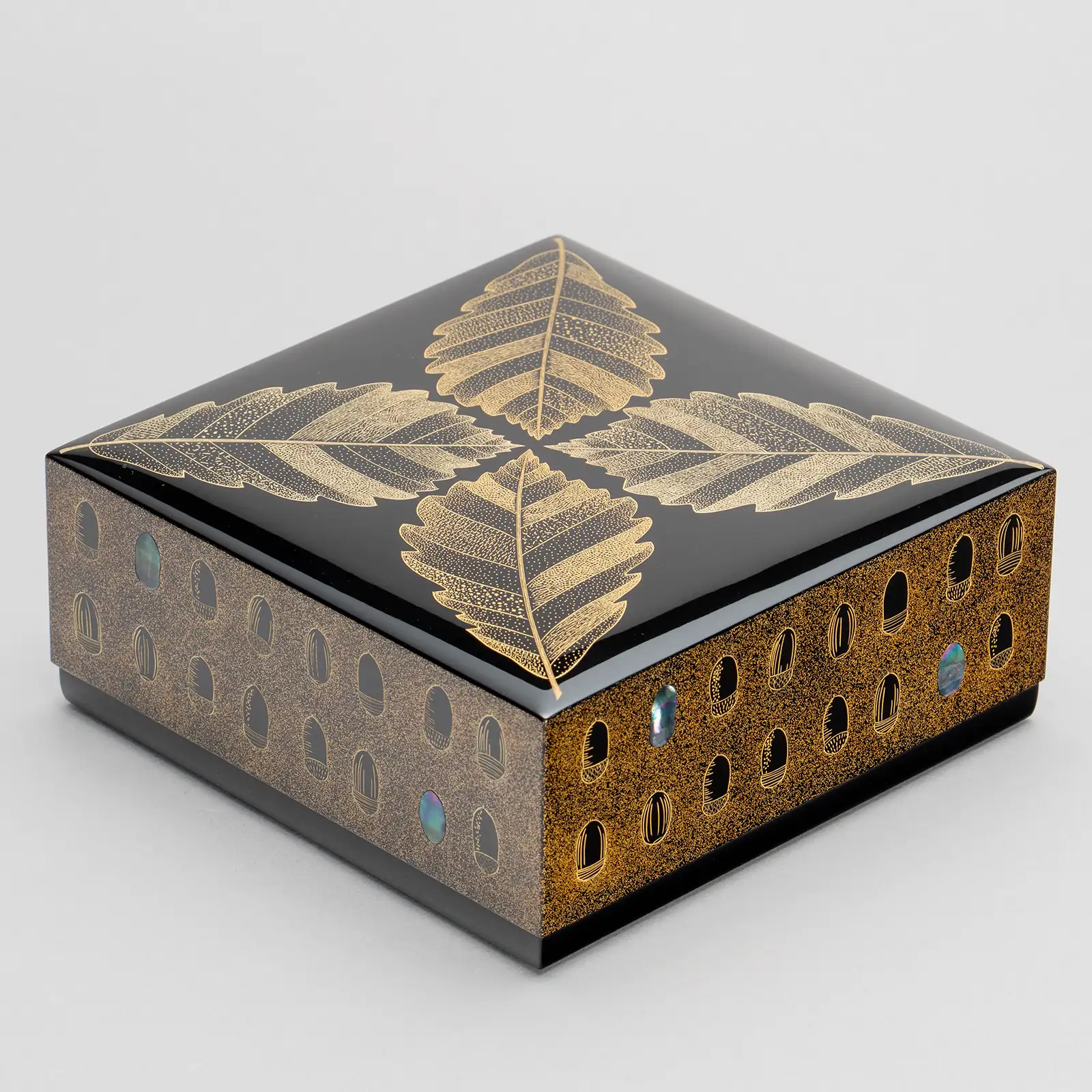 沈金小箱「実り」