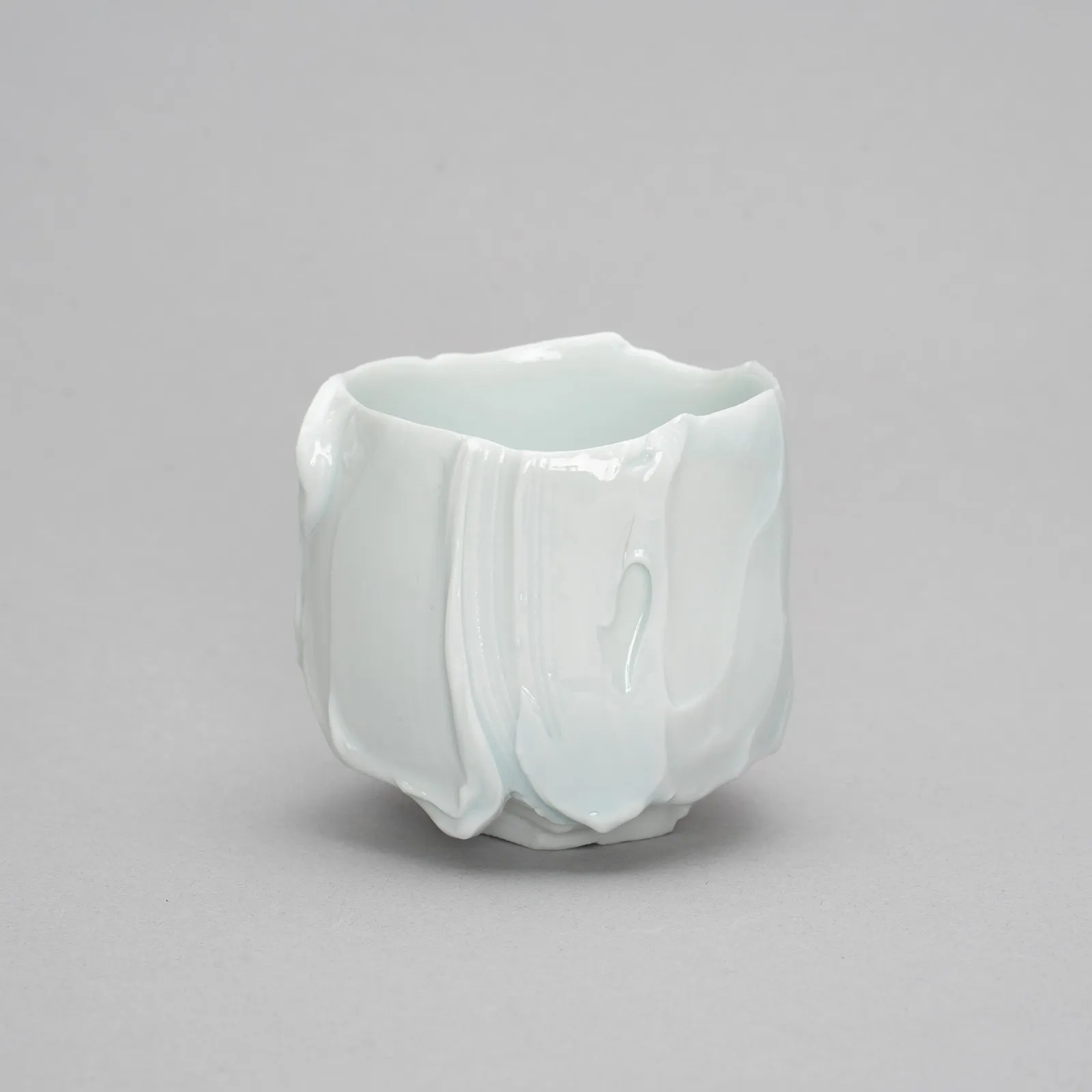 ぐい呑 -纏うカタチ-