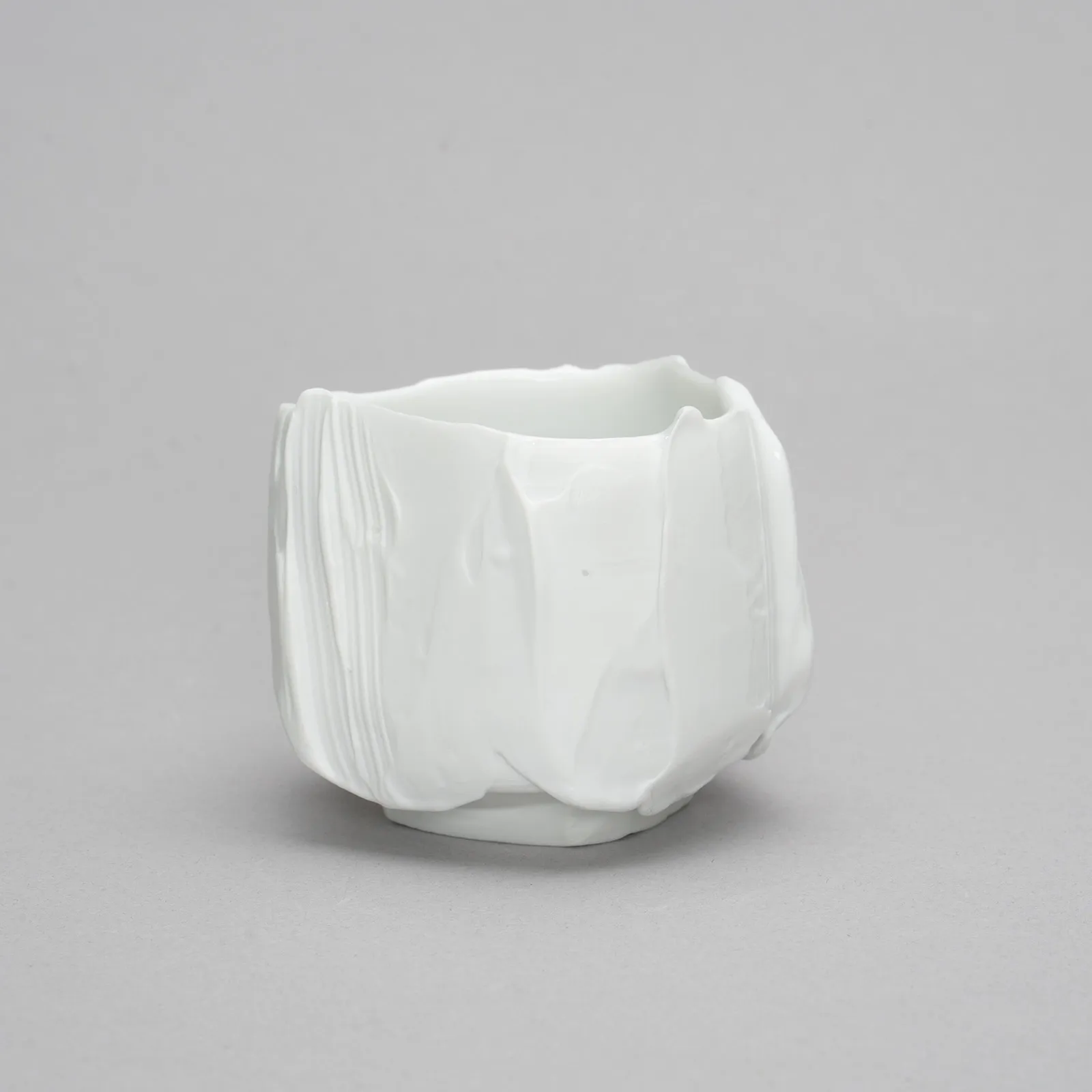 ぐい呑 -纏うカタチ-