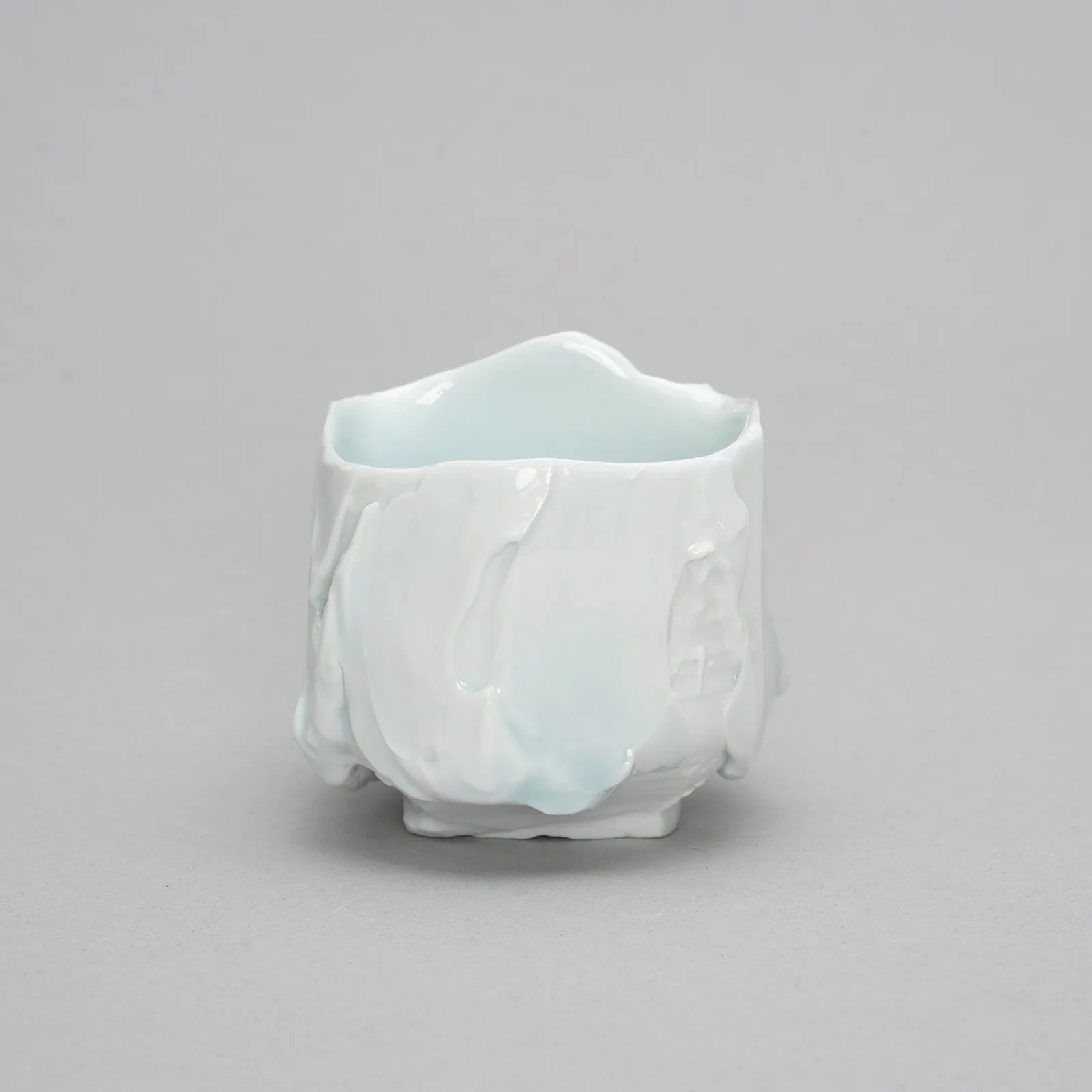 ぐい呑 -纏うカタチ-