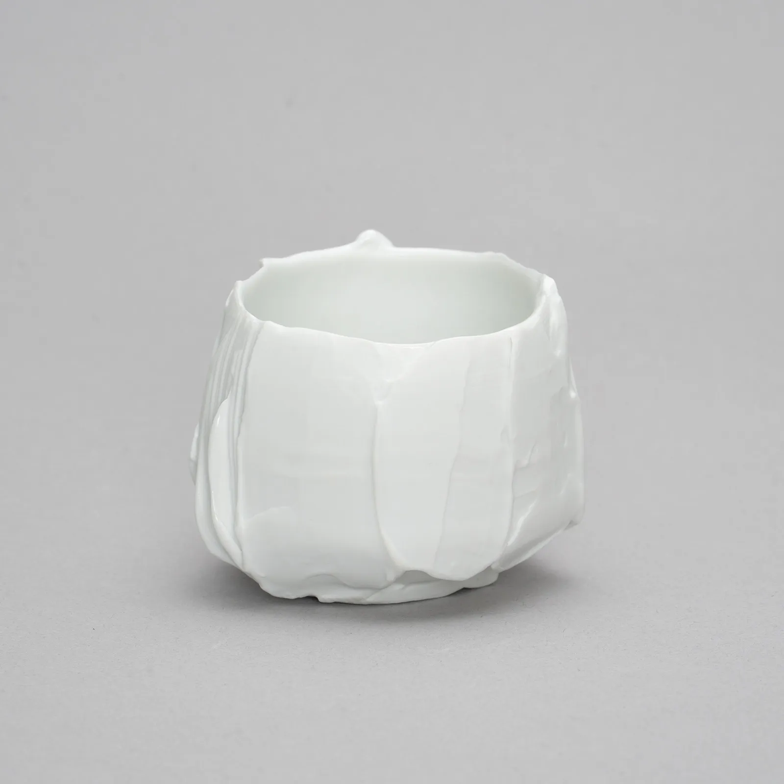 ぐい呑 -纏うカタチ-