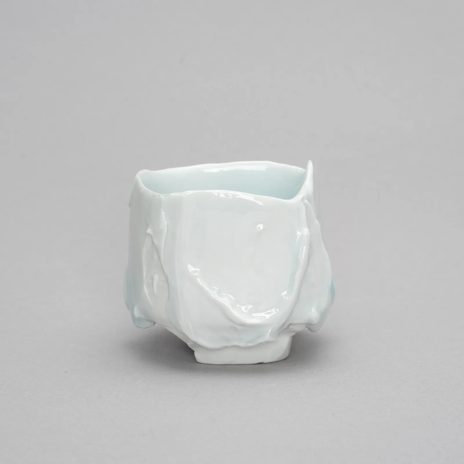 ぐい呑 -纏うカタチ-