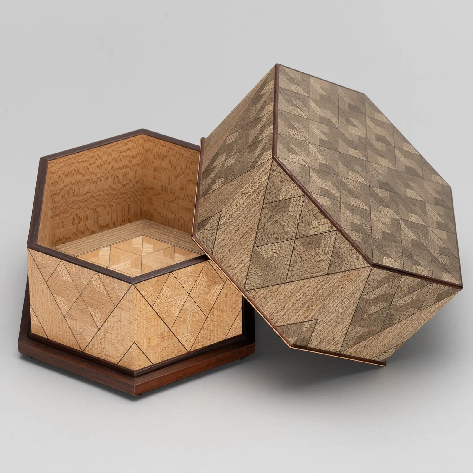 楡木画六角飾箱