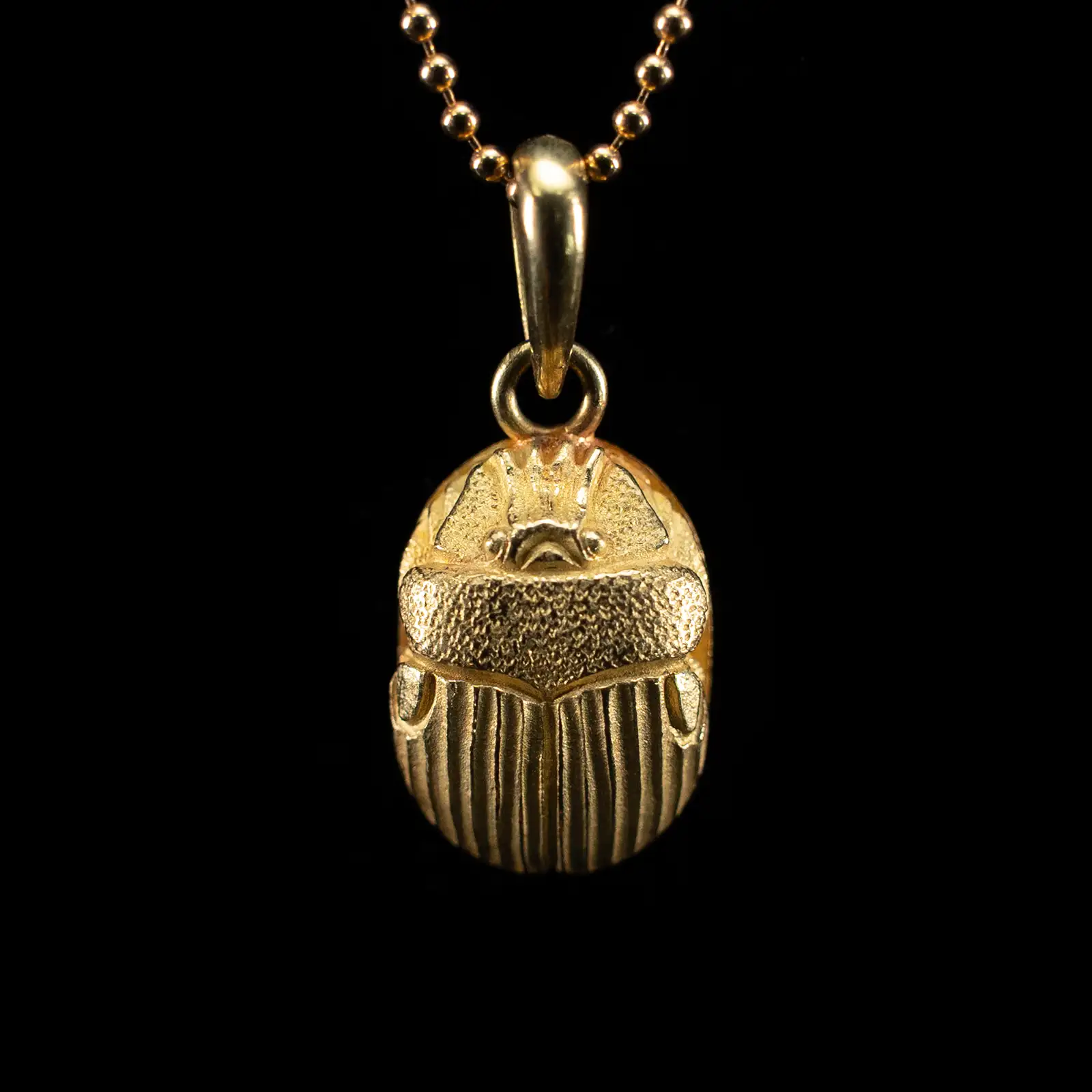 金 スカラベ ペンダント
