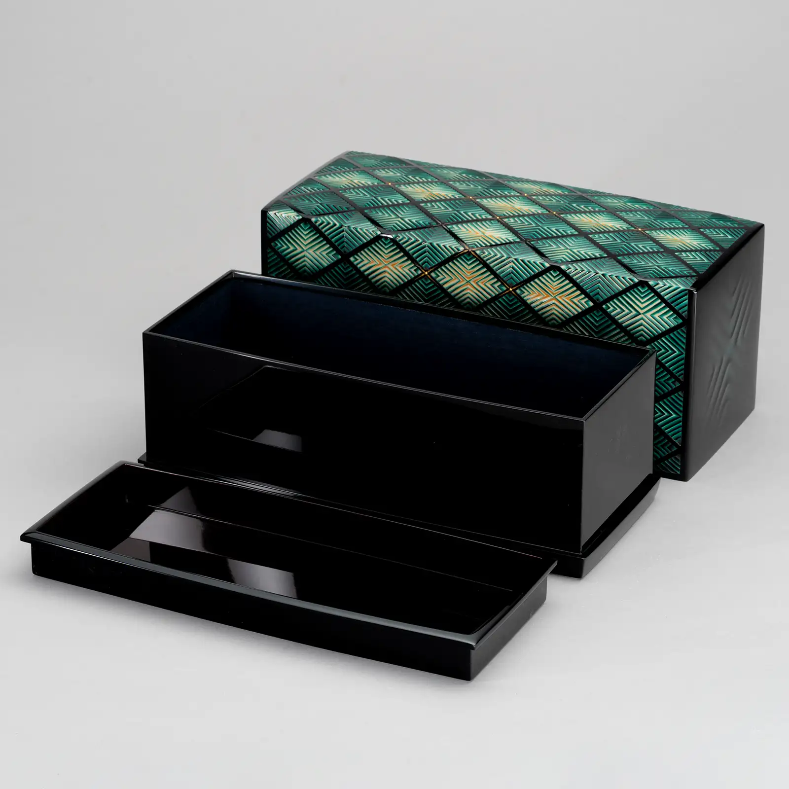 彫漆箱「新緑」