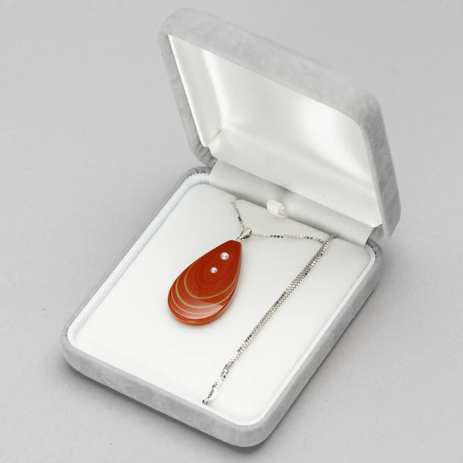 堆漆ペンダント