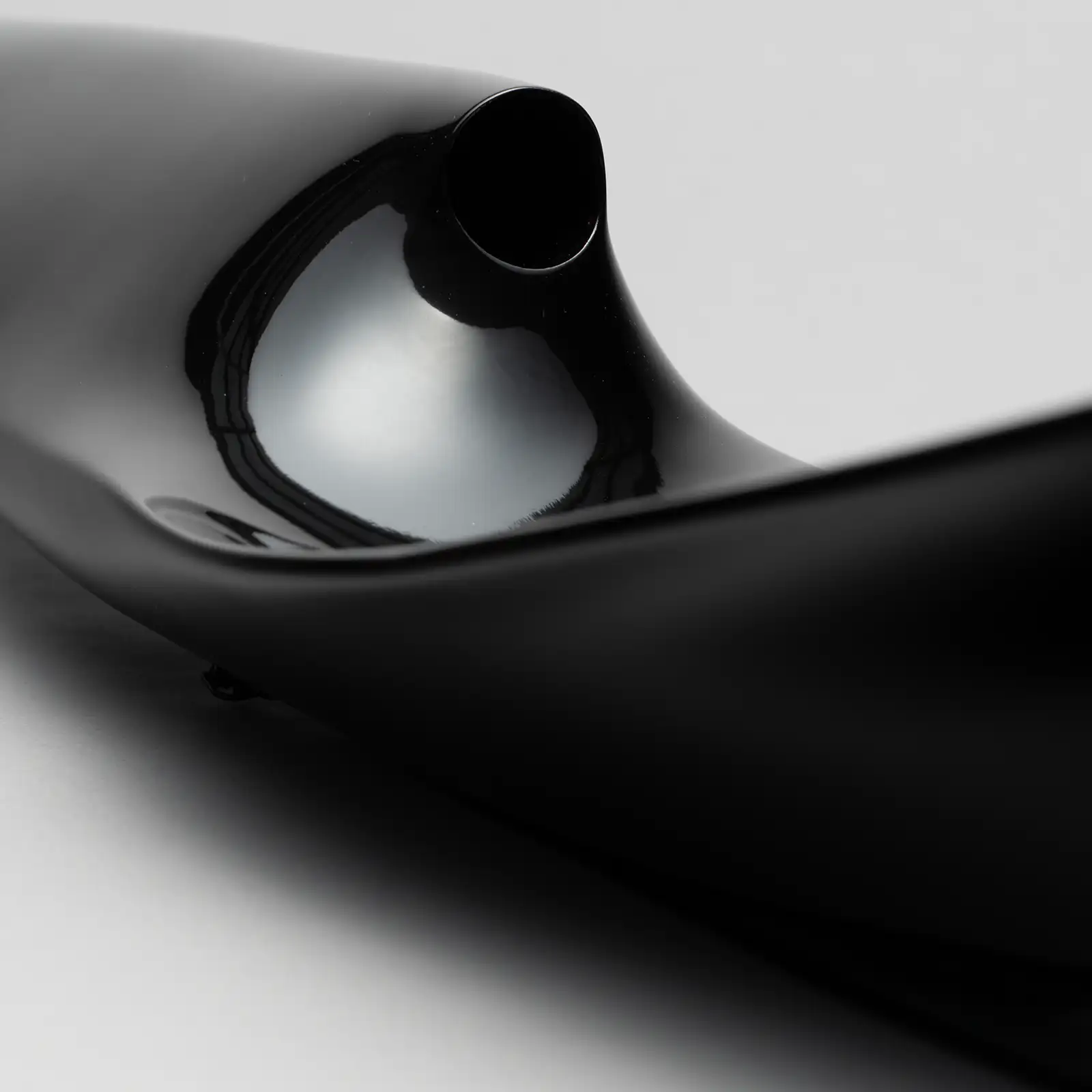 壁掛け花器「月」