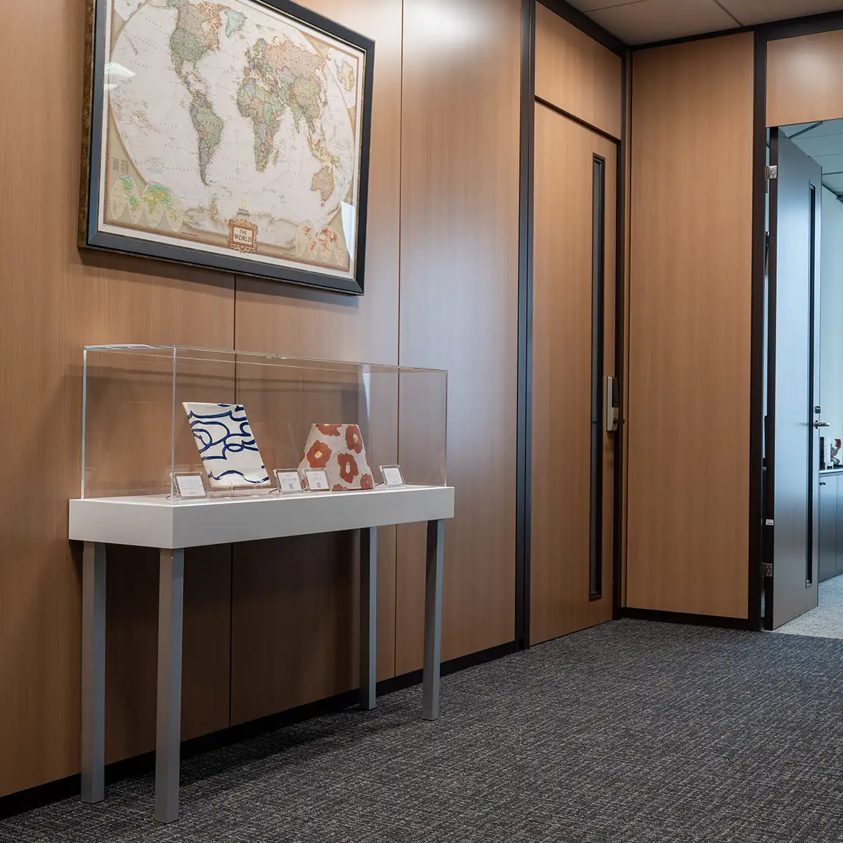 水象紋角皿 「環揺」