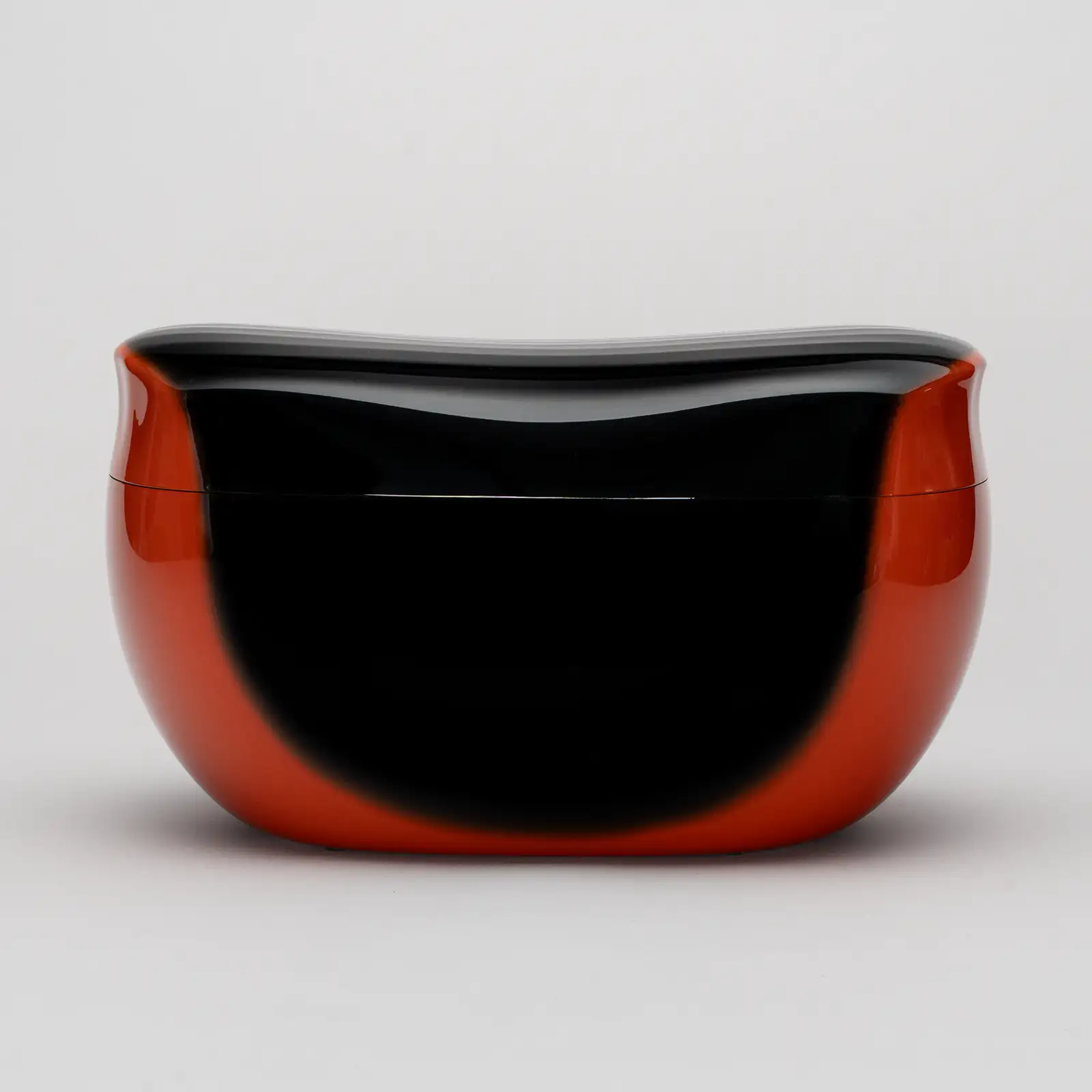 乾漆蓋物「ふたひら」