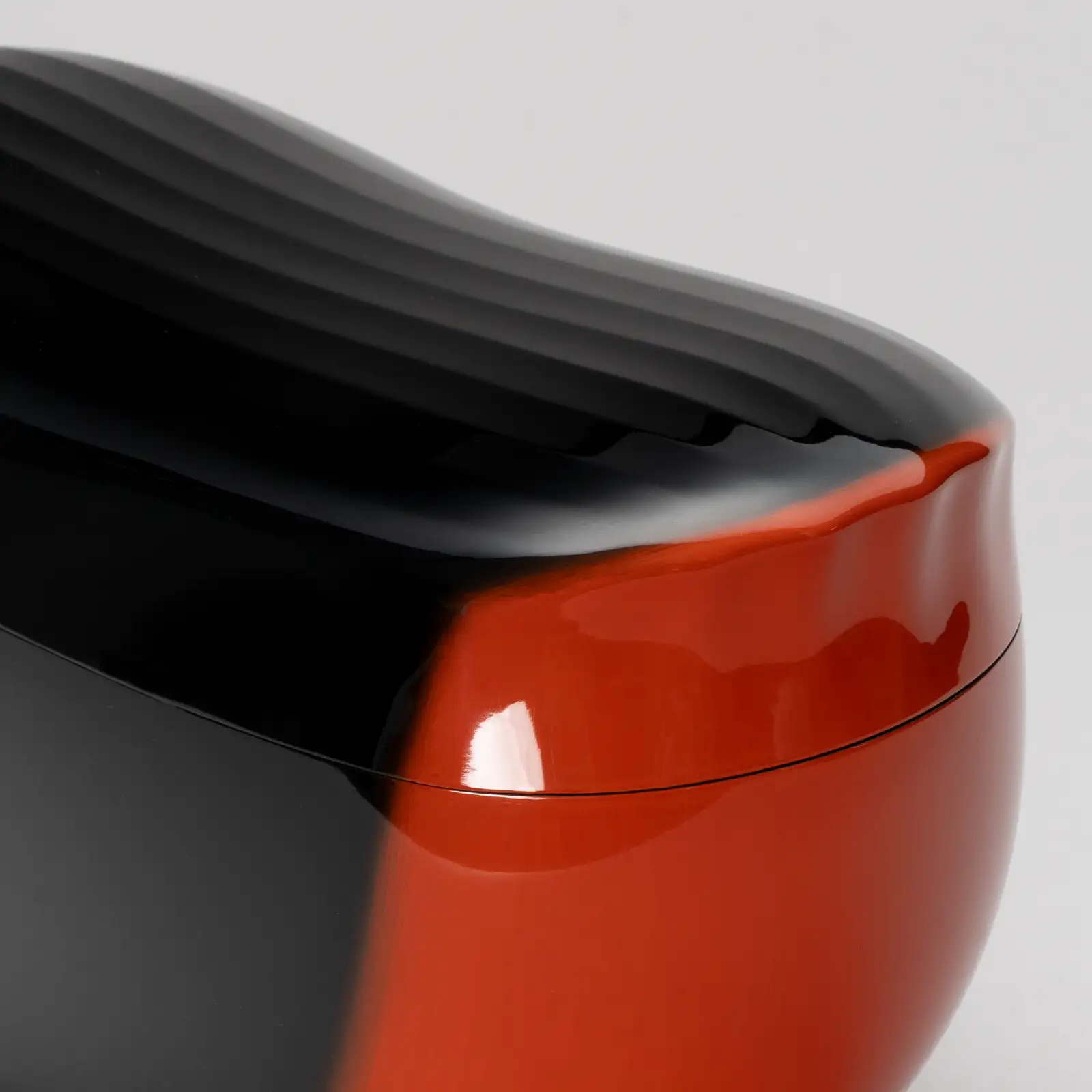 乾漆蓋物「ふたひら」